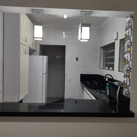 Apto 1 Suite A 30 Mts. Da Praia Do Tombo - 과루자 외부 사진